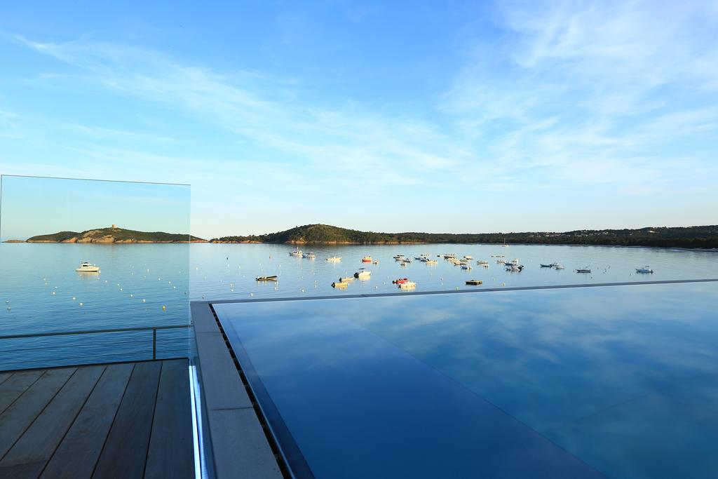 Le Pinarello Hotel Sainte-Lucie de Porto-Vecchio Exterior photo